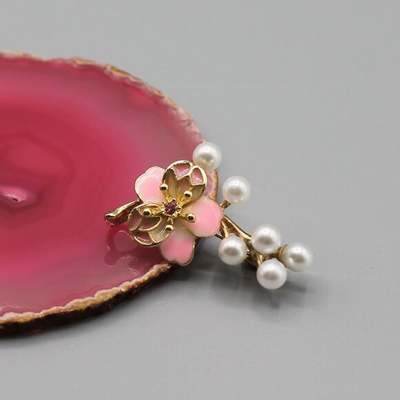 Pink flower pin brooch pendant jewelry white pearl yellow gold tone elegant new - Picture 3 of 10
